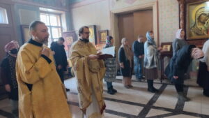 Звонница и ограда нуждаются в ремонте Звонница и ограда нуждаются в ремонте