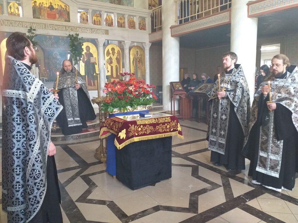 «Не рыдай мене, Мати, зрящи во гробе»